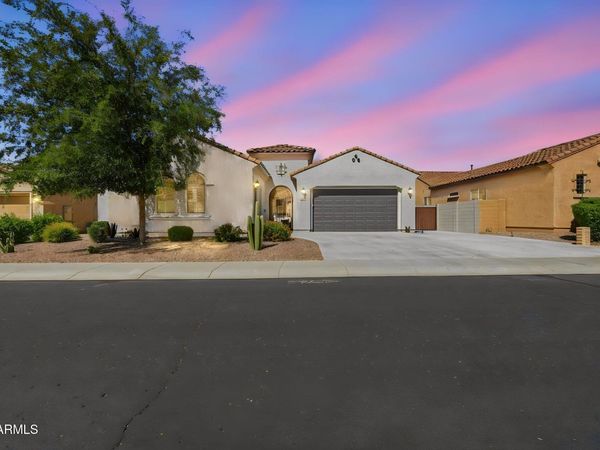 10910 E Travertine Avenue, Mesa, AZ 85212