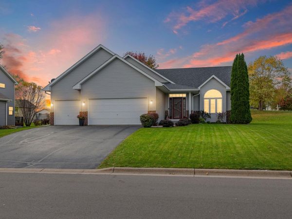 1103 Singing Hills Drive SE, Lonsdale, MN 55046