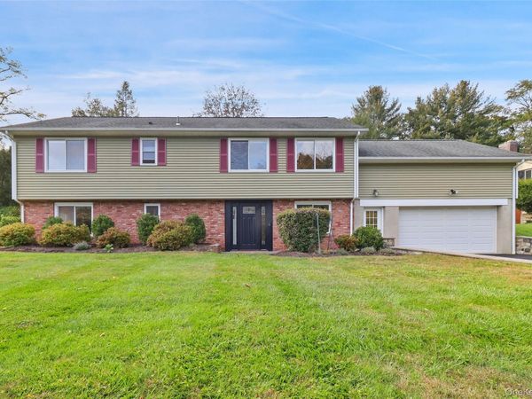 25 Hill Street , Mahopac, NY 10541