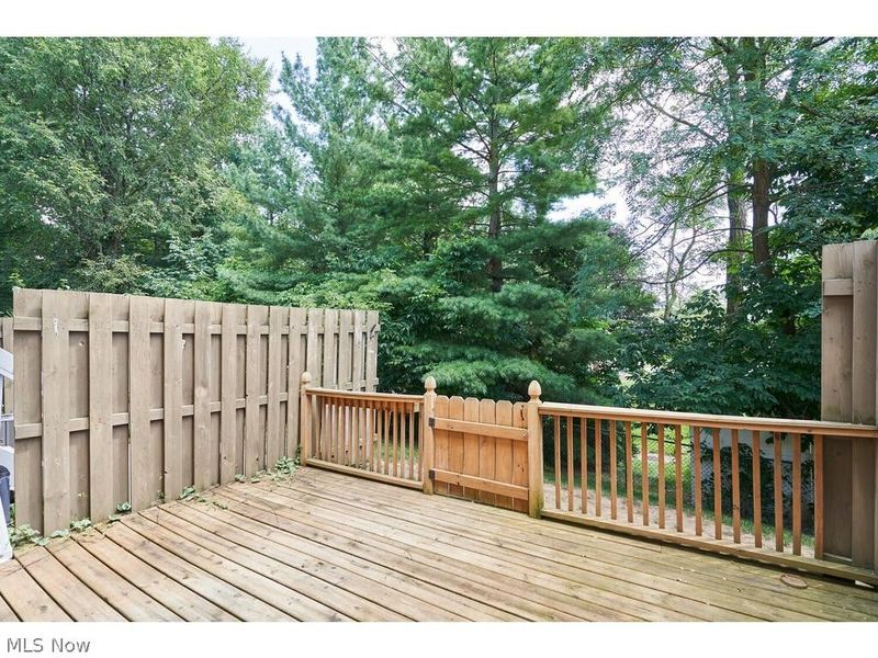 2460 Wrens Drive S, Stow, OH 44224 Photo 6