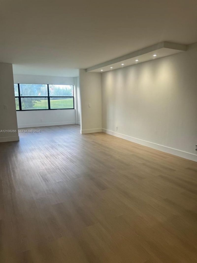 9721 Sunrise Lakes Blvd, Unit 108, Sunrise, FL 33322 Photo