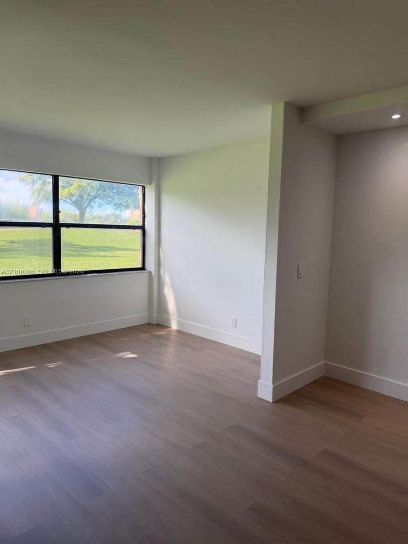 9721 Sunrise Lakes Blvd, Unit 108, Sunrise, FL 33322 Photo