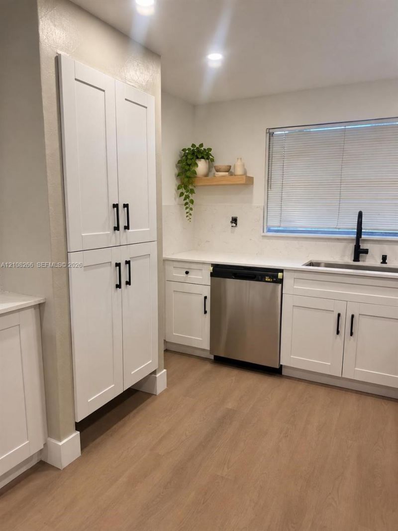 9721 Sunrise Lakes Blvd, Unit 108, Sunrise, FL 33322 Photo