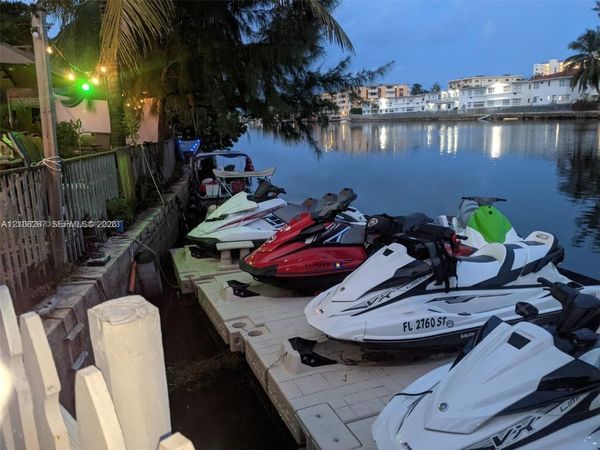 7757 Crespi Blvd, Miami Beach, FL 33141