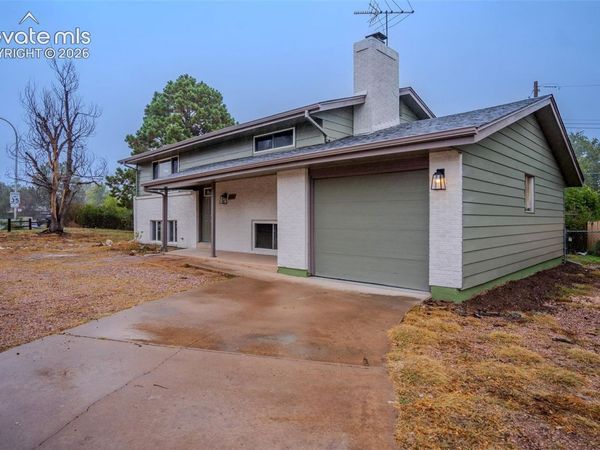 1301 N Murray Boulevard, Colorado Springs, CO 80915