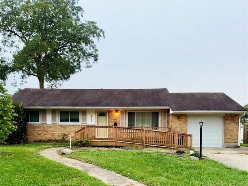 813 Sanders Drive, Hamilton, OH 45013 Photo 1