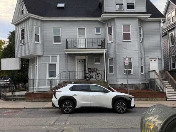 125 Lonsdale, Unit 1, Boston, MA 02124