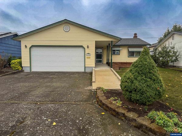 1590 Astor Wy, Woodburn, OR 97071