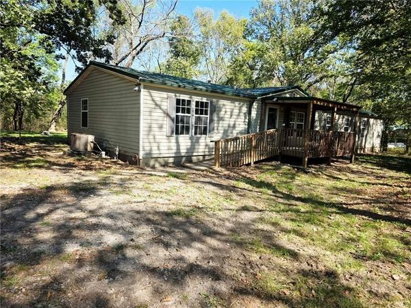 25 mine creek Circle, Mound City, KS 66056