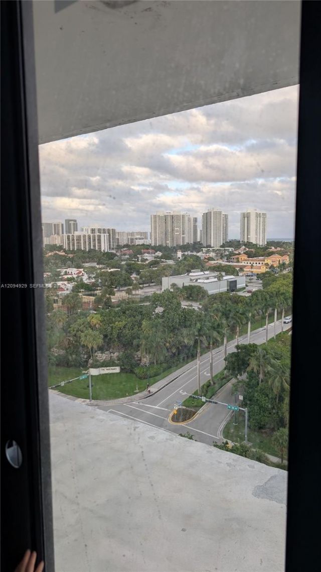 3375 N Country Club Dr , Unit 1102, Aventura, FL 33180 Photo