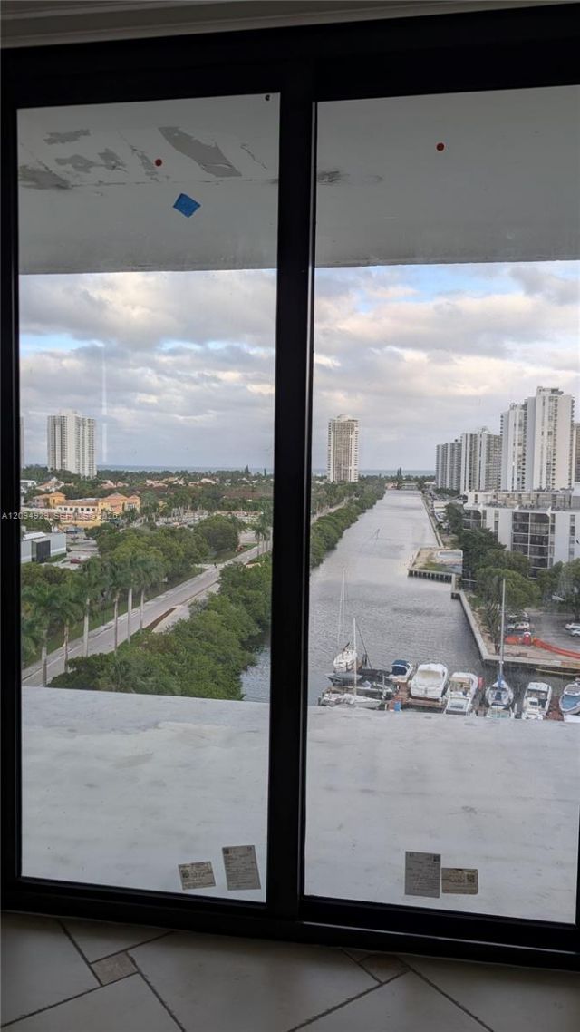 3375 N Country Club Dr , Unit 1102, Aventura, FL 33180 Photo