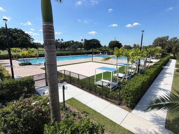 2593 SE 25th Dr , Homestead, FL 33035