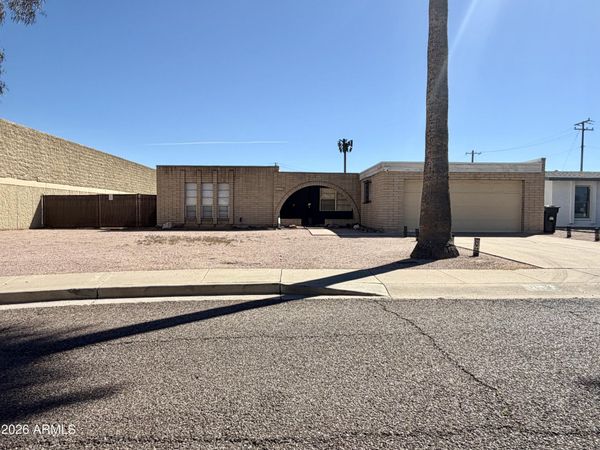 3329 E CHARTER OAK Road, Phoenix, AZ 85032