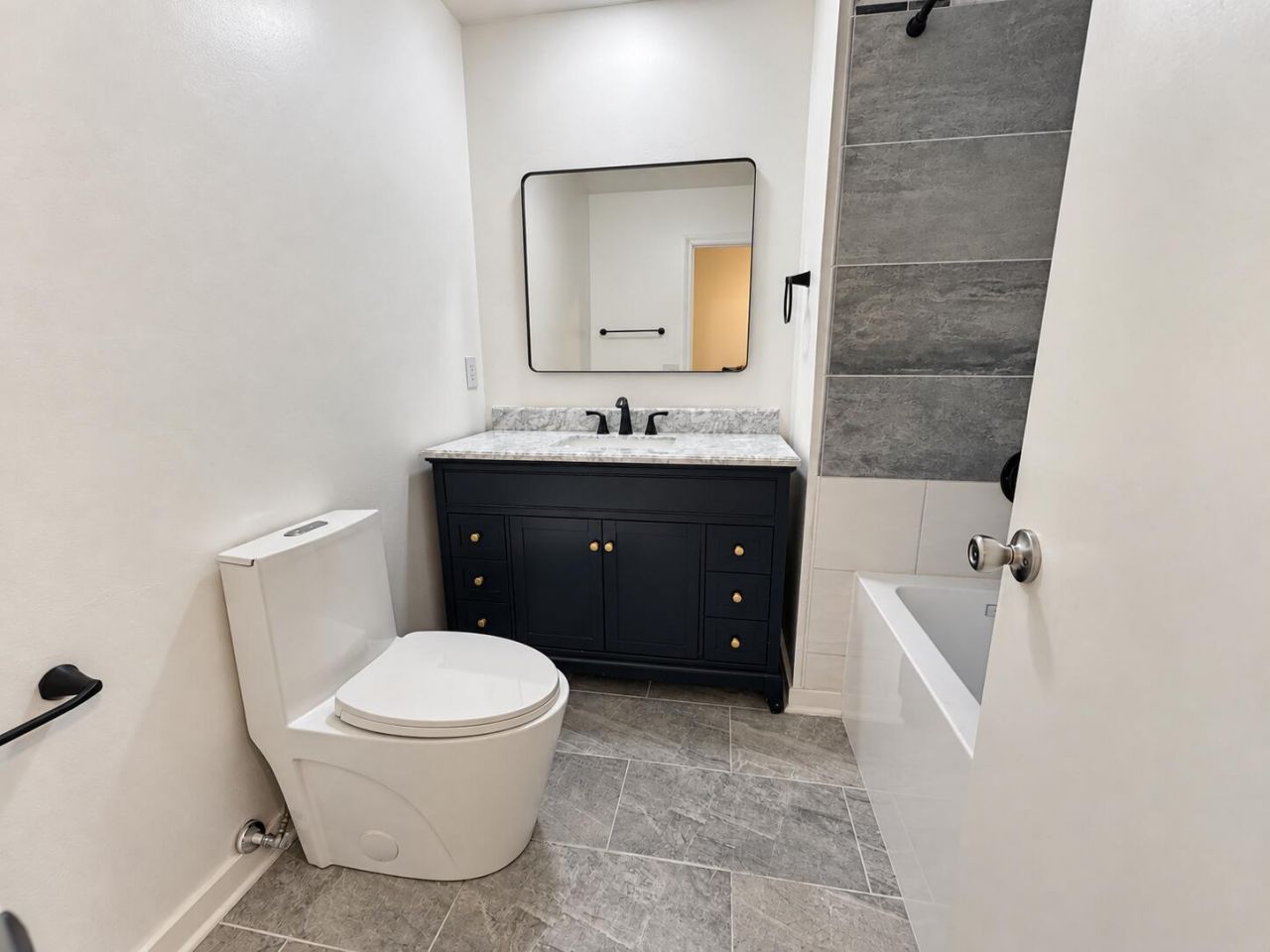254 Foxborough Road Photo 29