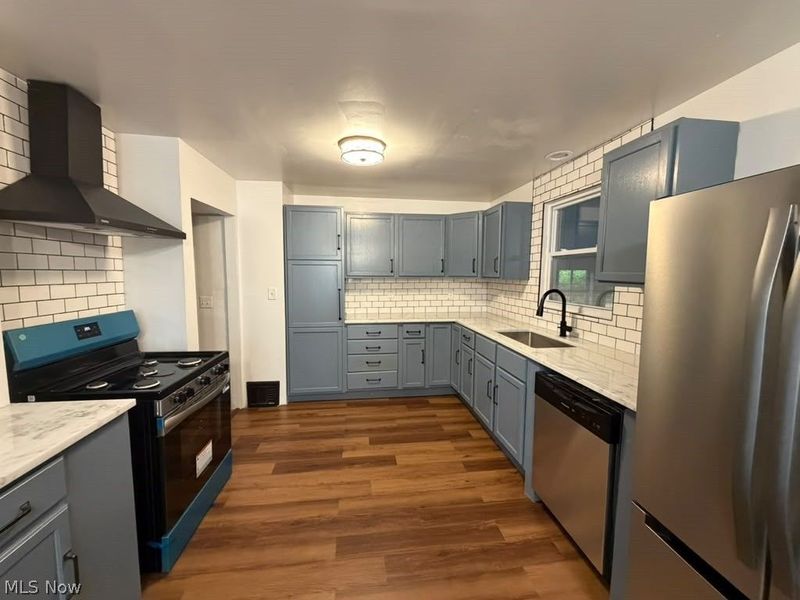 3957 Strandhill Road, Cleveland, OH 44128 Photo 6
