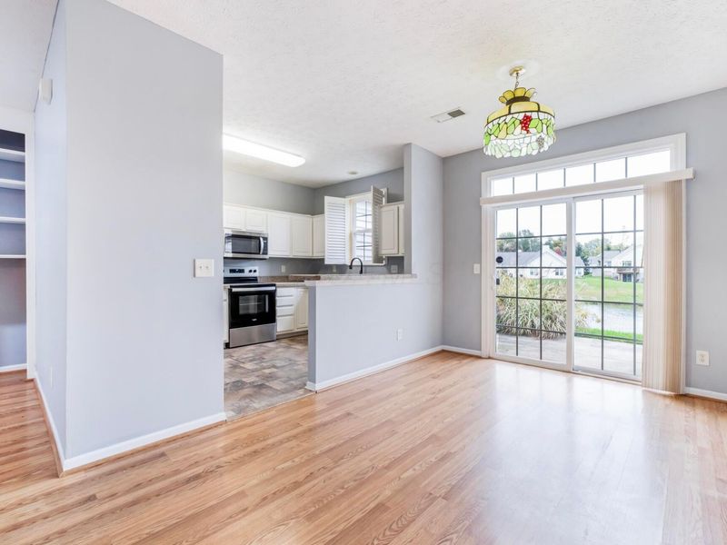 5882 Oak Path Lane, Columbus, OH 43213 Photo 6