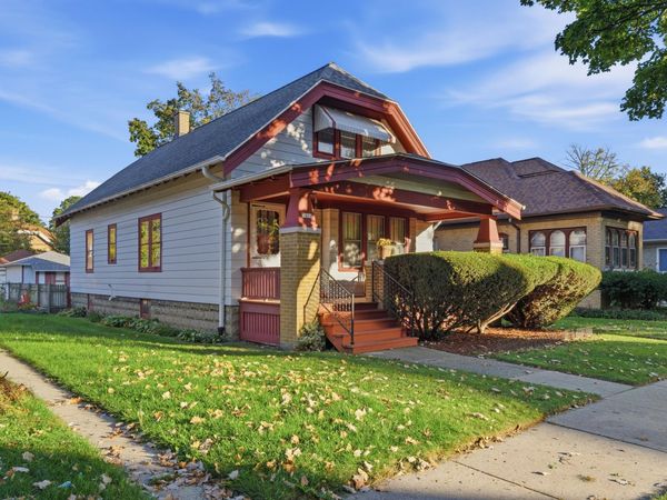 3014 N 47th St, Milwaukee, WI 53210