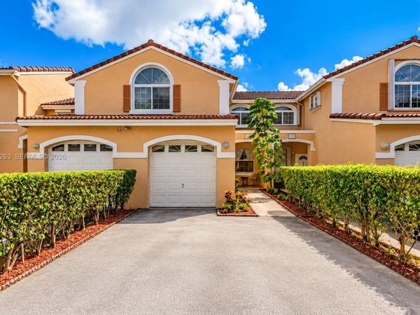 14817 Balgowan Rd , Unit 102-5, Miami Lakes, FL 33016