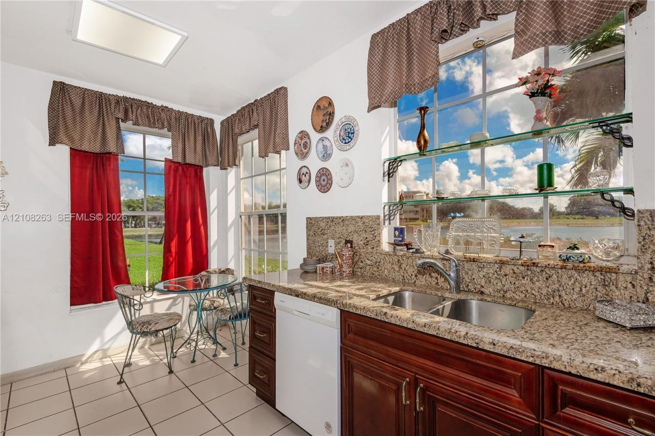 14817 Balgowan Rd , Unit 102-5, Miami Lakes, FL 33016 Photo