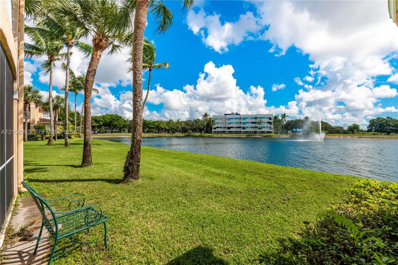 14817 Balgowan Rd , Unit 102-5, Miami Lakes, FL 33016 Photo