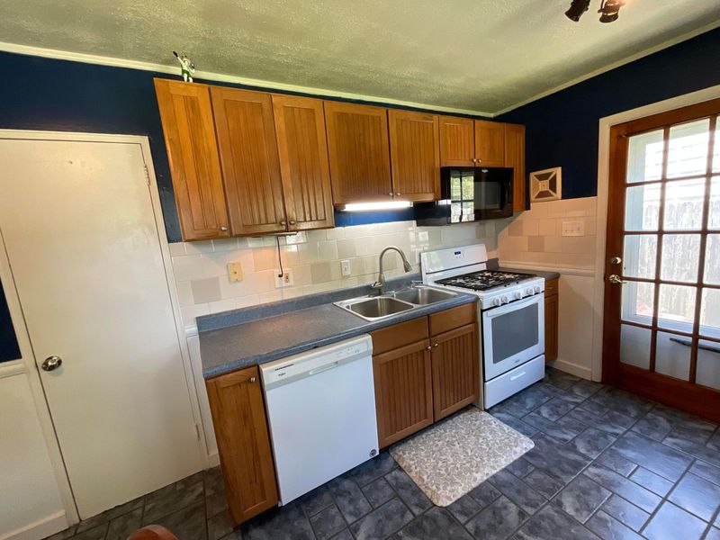 1178 Manfeld Drive, Columbus, OH 43227 Photo 8