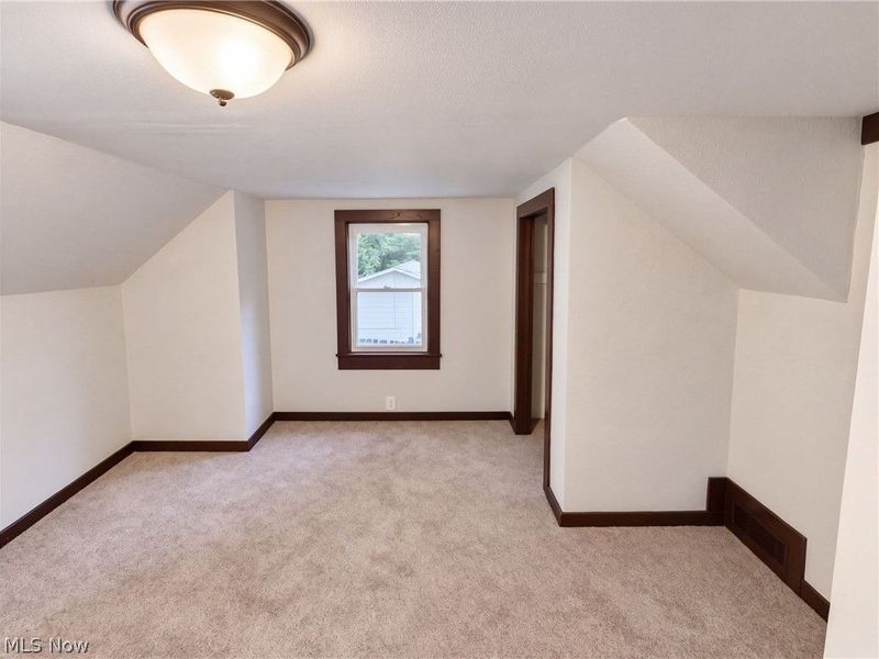 3843 Globe Avenue, Lorain, OH 44055 Photo 4
