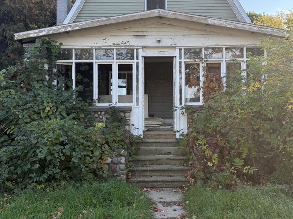 298 E Marion Avenue, Barryton, MI 49305