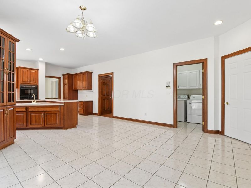 1215 Poppy Hills Drive, Blacklick, OH 43004 Photo 22
