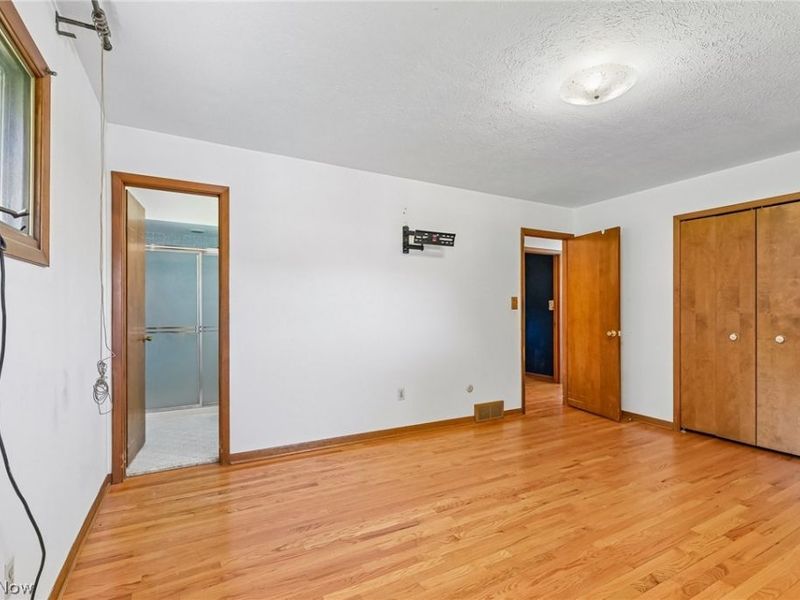 966 Primrose Drive, Seven Hills, OH 44131 Photo 16