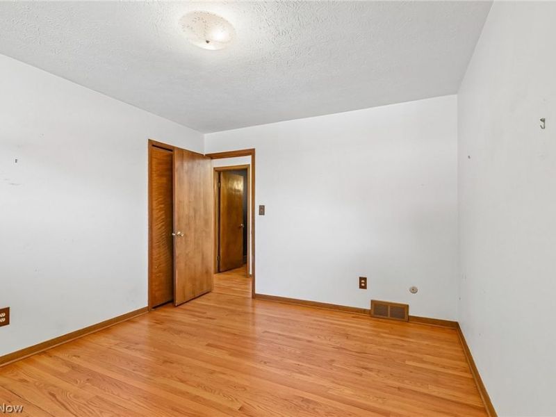 966 Primrose Drive, Seven Hills, OH 44131 Photo 18