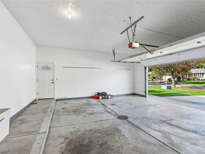 966 Primrose Drive, Seven Hills, OH 44131 Photo 29