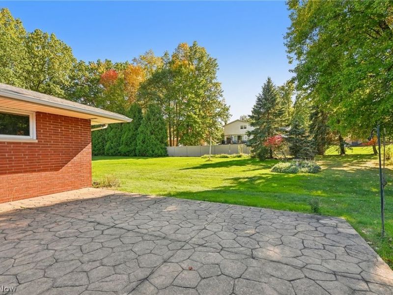 966 Primrose Drive, Seven Hills, OH 44131 Photo 32