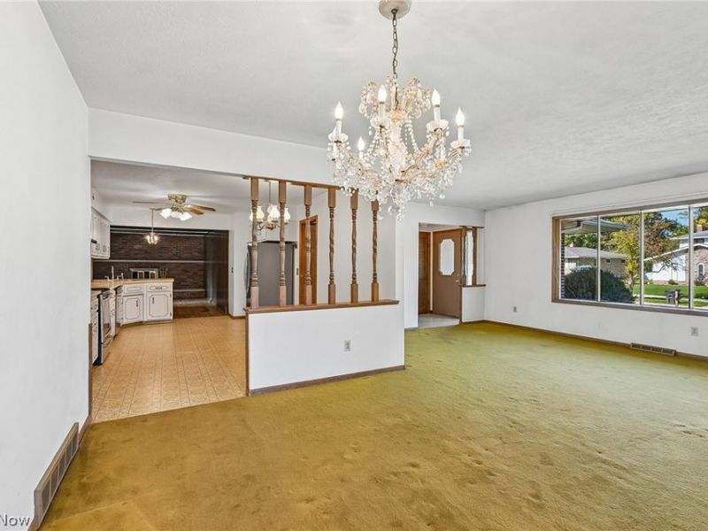 966 Primrose Drive, Seven Hills, OH 44131 Photo 8