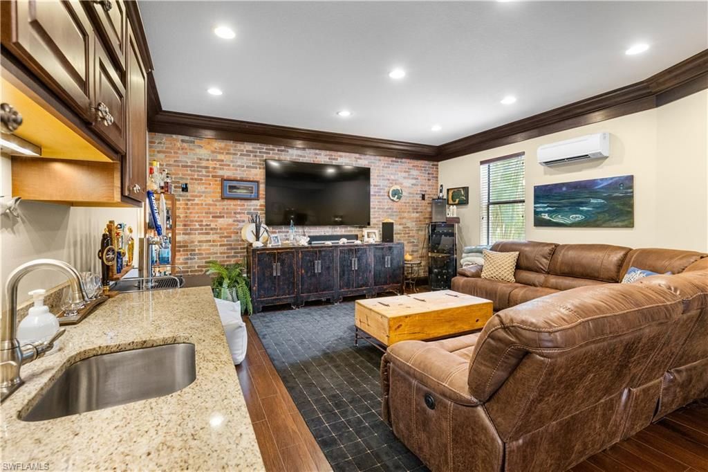 1504 Bowlees Cv, Bradenton, FL 34207 Photo