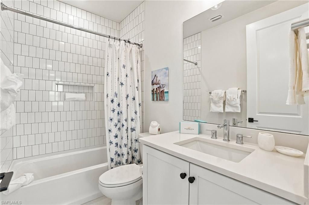 118 Fairweather Ln, Fort Myers Beach, FL 33931 Photo
