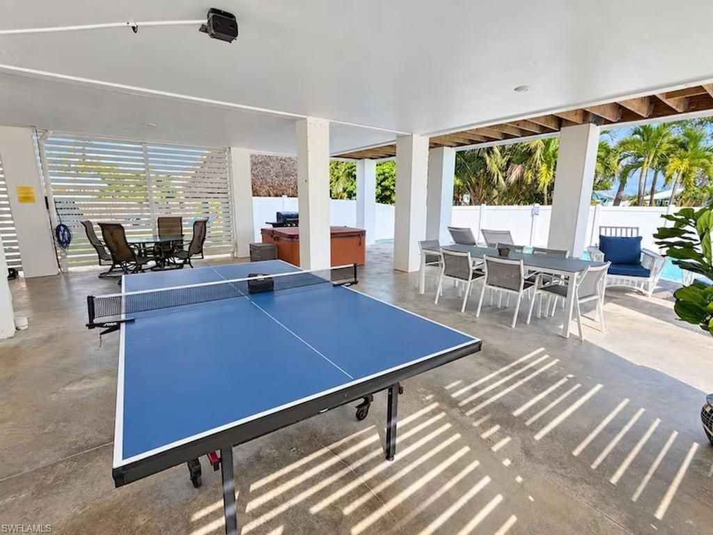 118 Fairweather Ln, Fort Myers Beach, FL 33931 Photo
