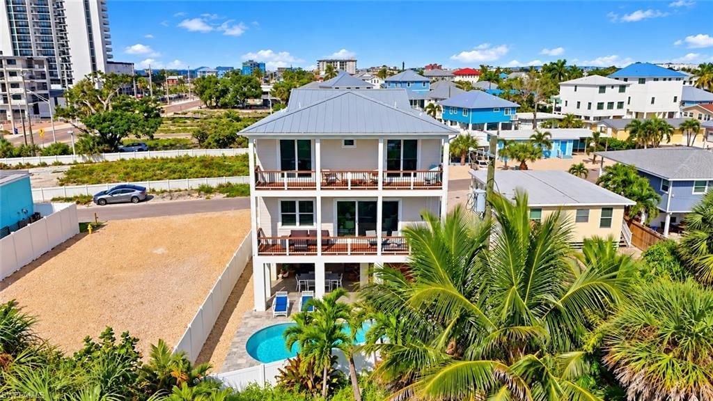 118 Fairweather Ln, Fort Myers Beach, FL 33931 Photo