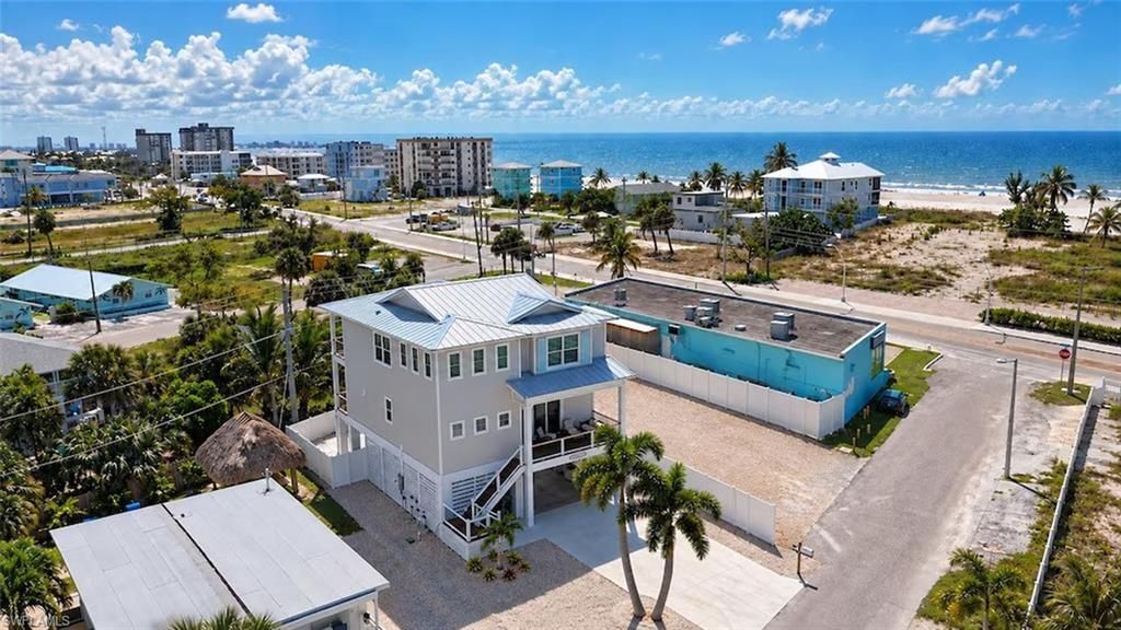 118 Fairweather Ln, Fort Myers Beach, FL 33931 Photo