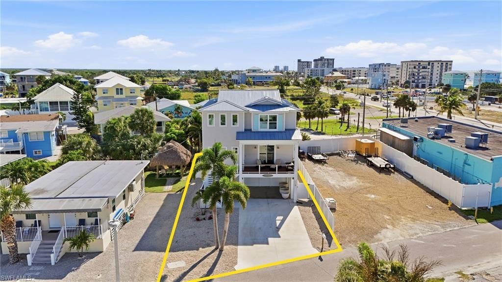 118 Fairweather Ln, Fort Myers Beach, FL 33931 Photo