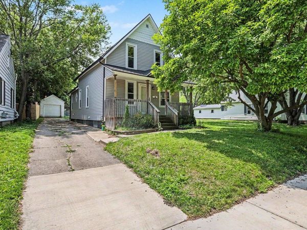 840 Spencer Street NE, Grand Rapids, MI 49505