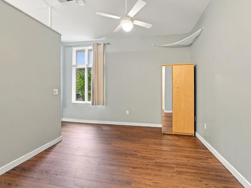 1150 Vine Street, Unit 27, Cincinnati, OH 45202 Photo 32