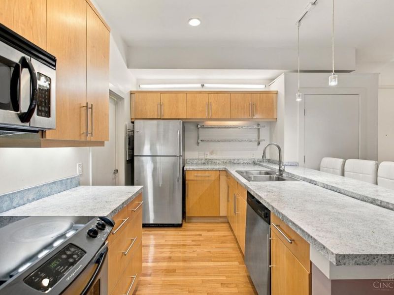 1150 Vine Street, Unit 27, Cincinnati, OH 45202 Photo 38