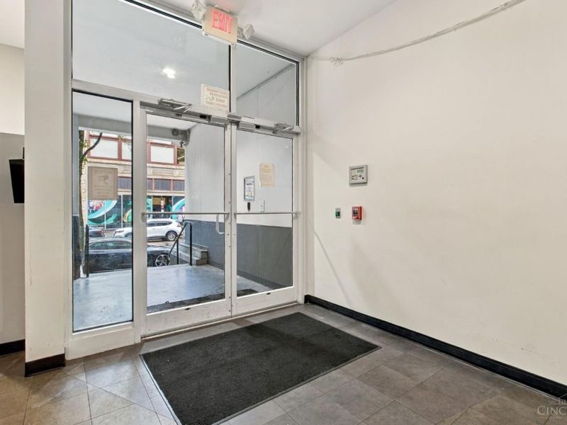 1150 Vine Street, Unit 27, Cincinnati, OH 45202 Photo 7