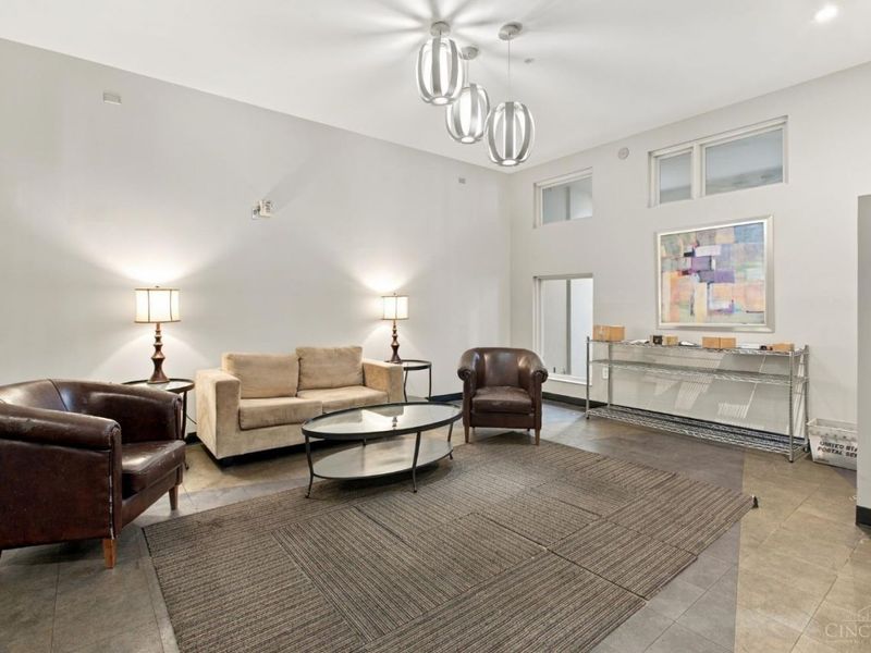 1150 Vine Street, Unit 27, Cincinnati, OH 45202 Photo 8