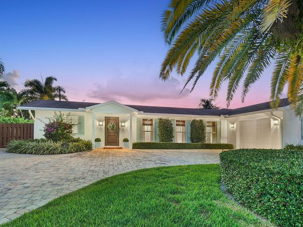 215 GOLFVIEW Drive, Tequesta, FL 33469