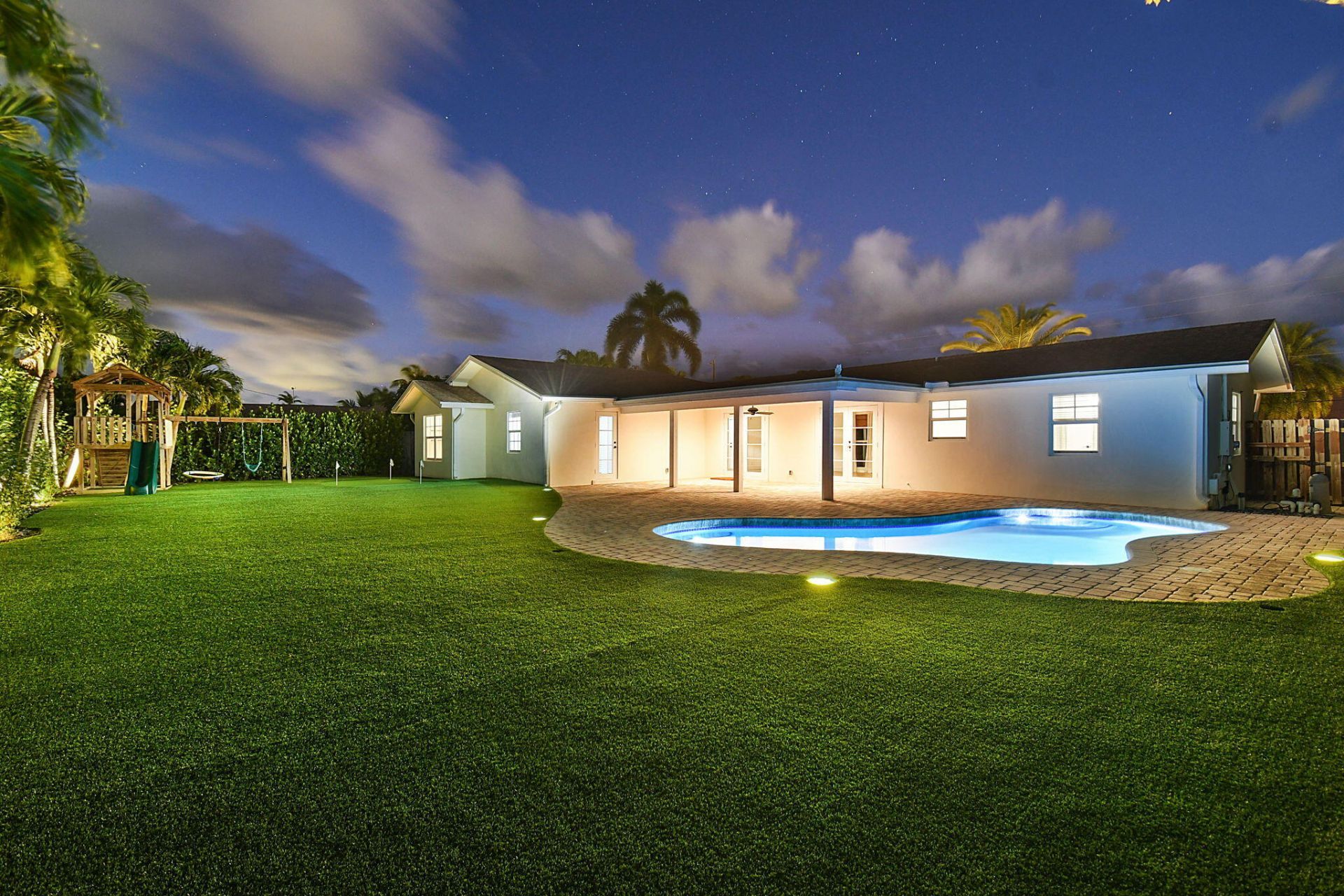 215 Golfview Drive, Tequesta, FL 33469 Photo