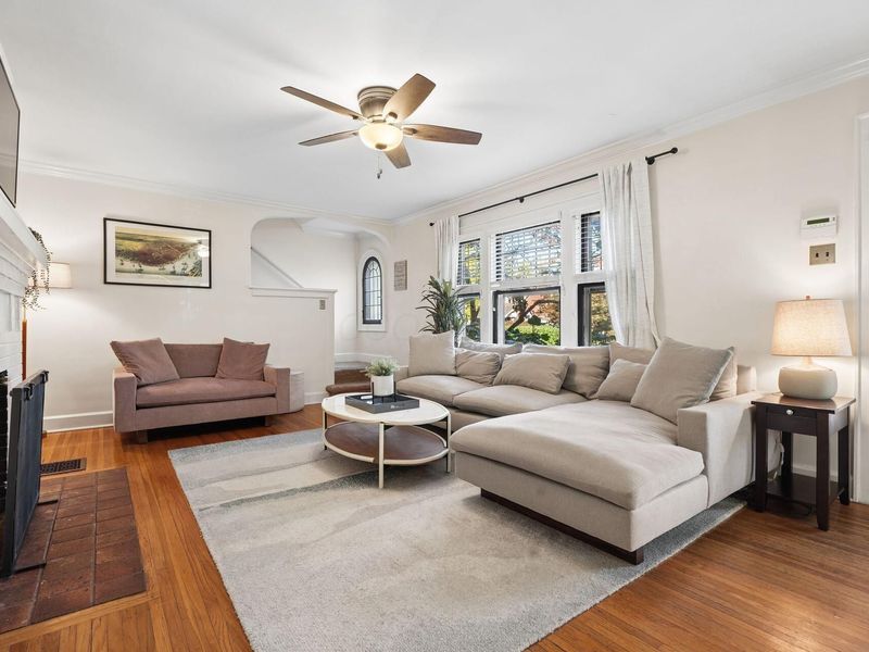 101 Amazon Place, Columbus, OH 43214 Photo 6