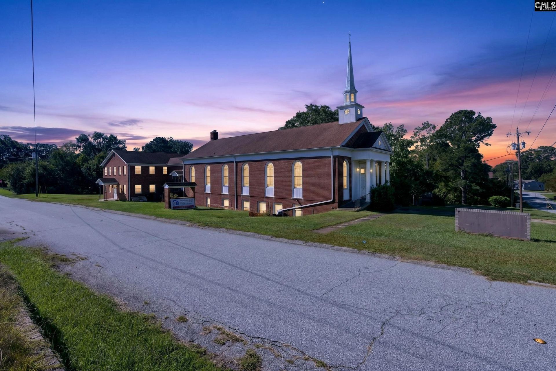 1408 Third Street Photo 4