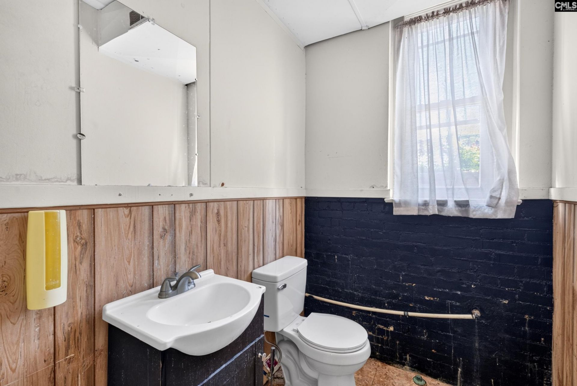 1408 Third Street Photo 44