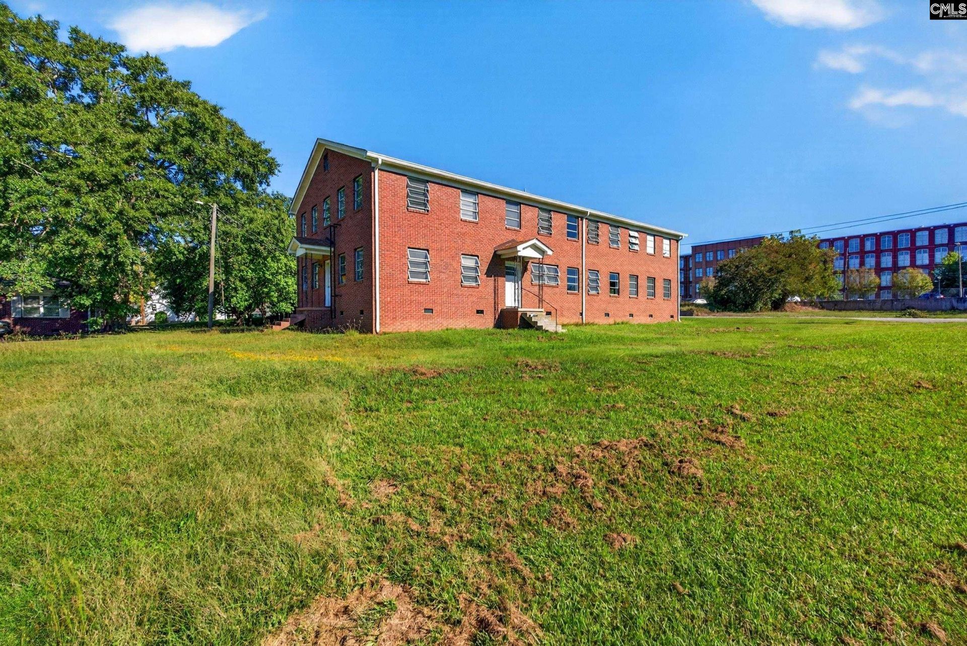 1408 Third Street Photo 6